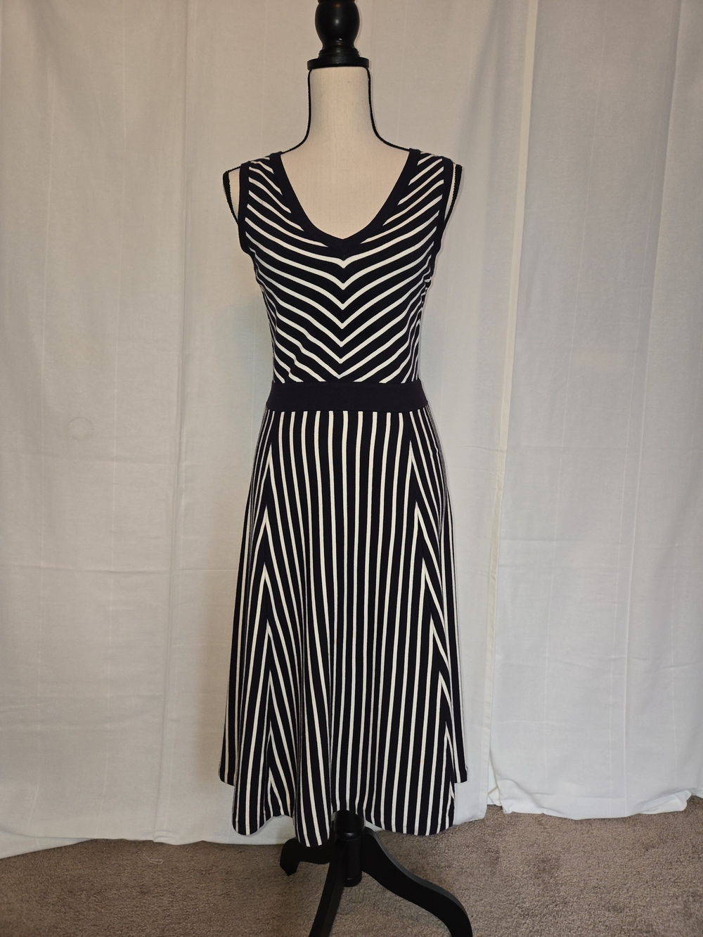 Boden Eliza Striped Knit Dress Navy Blue White V-Neck Fit Flare Midi Size 4 US